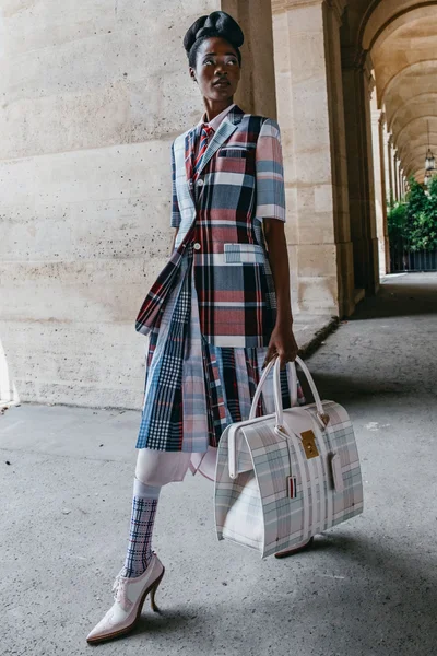Look 12